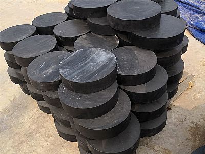 理塘县板式橡胶支座由若干层橡胶片与薄钢板经加压硫化
